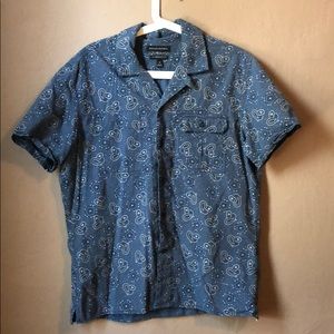 Men’s short sleeve button down